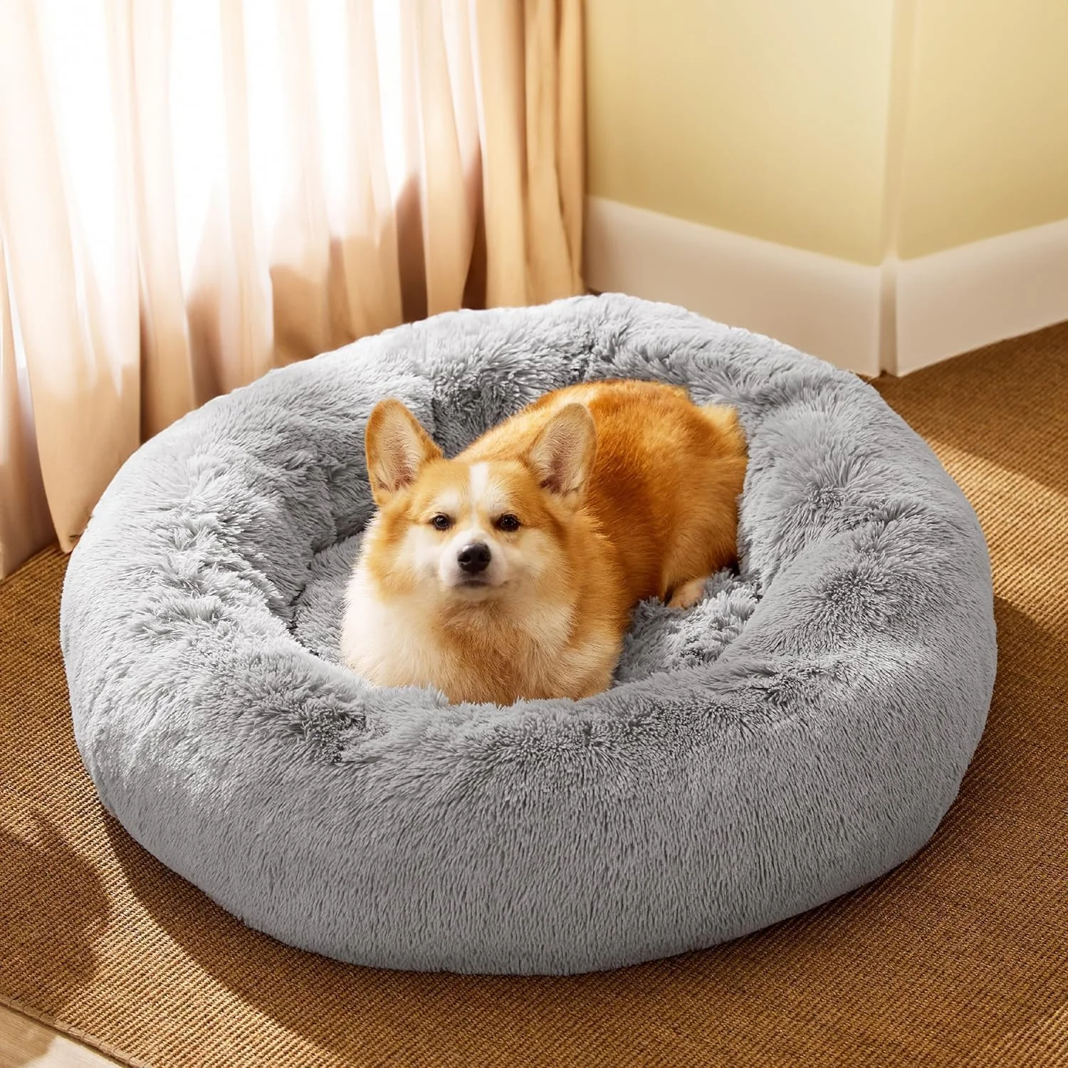 Donut dog bed